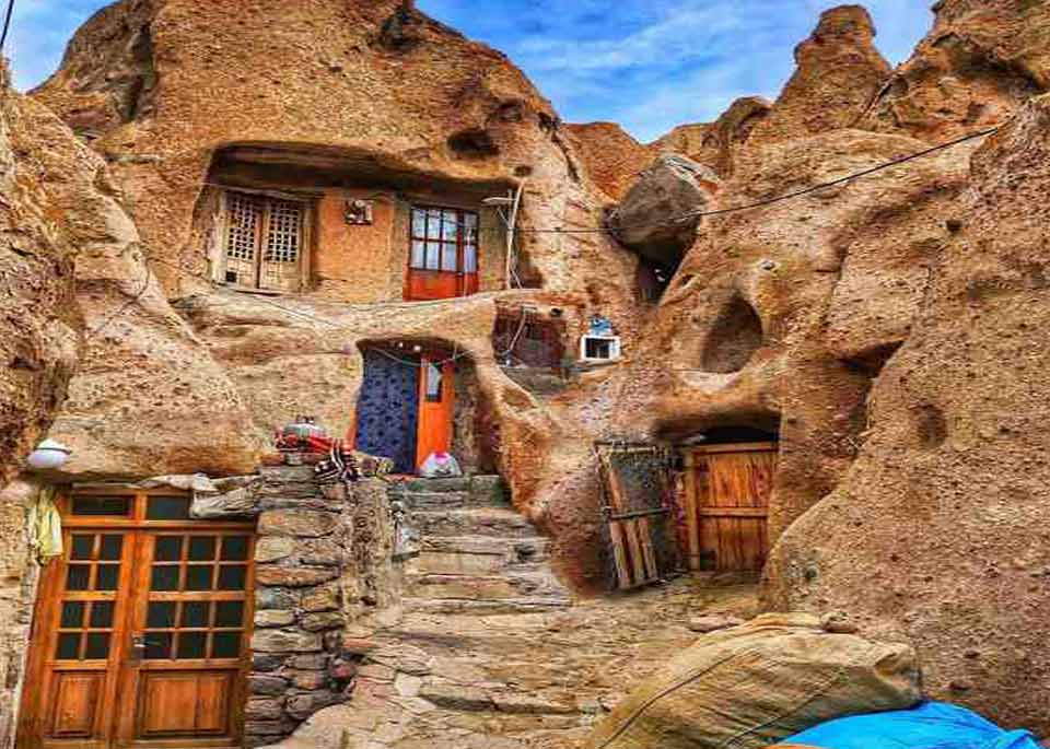 روستای صخره‌ای کندوان